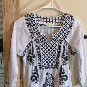 White and blue tunic top